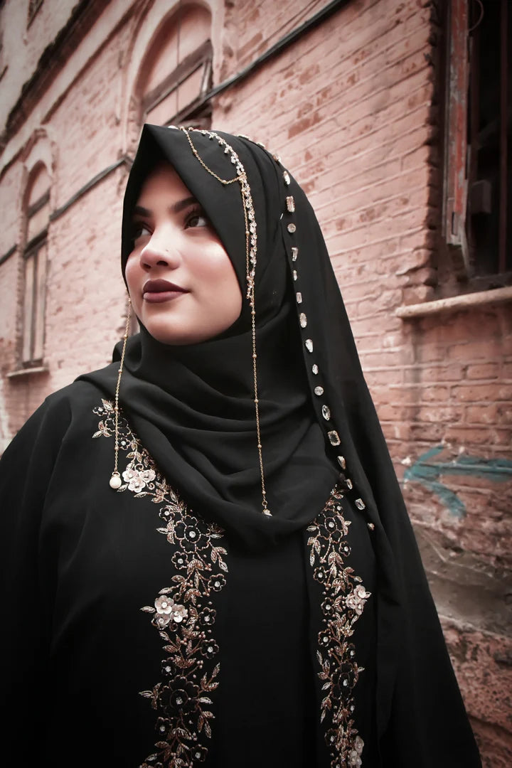 Habibi Queen Hijab - Ready-to-Wear Instant Hijab with Chain Pearls