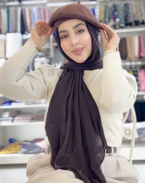Gilgiti Crown Hijab with Padded Cap